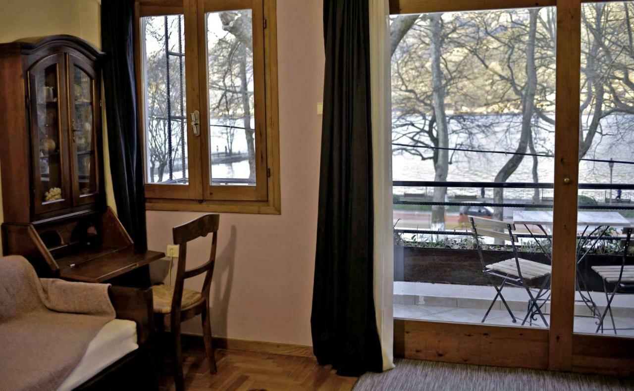 Lake View Apartment Яніна Екстер'єр фото